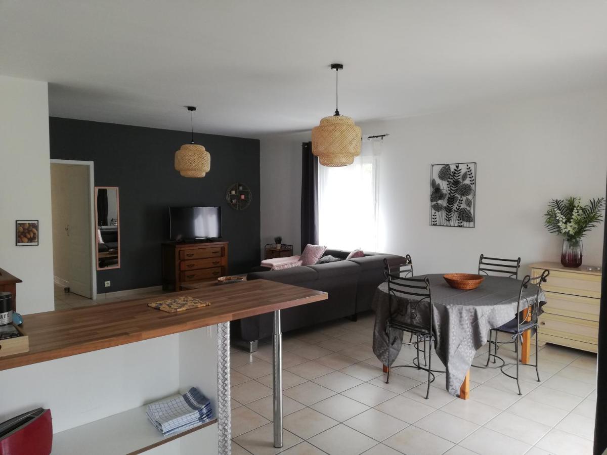 Superbe Appartement De 90M2 A Uzes Super Equipe Avec Garage Et Grand Parking Privatif Eksteriør bilde