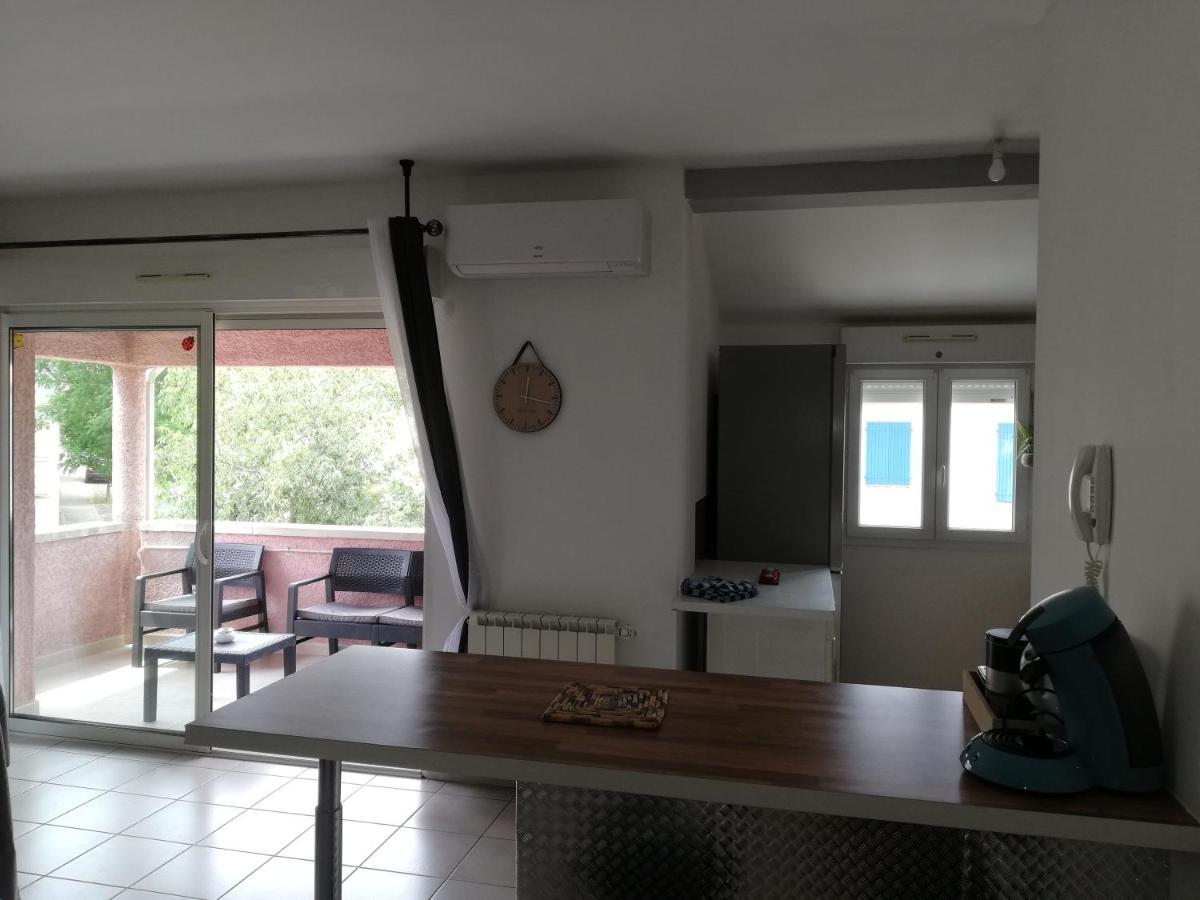 Superbe Appartement De 90M2 A Uzes Super Equipe Avec Garage Et Grand Parking Privatif Eksteriør bilde
